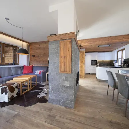 Alpine With Ski-in Access *