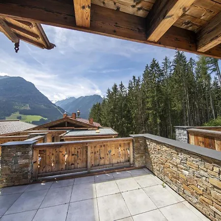Alpine With Ski-in Access * Neukirchen am Großvenediger
